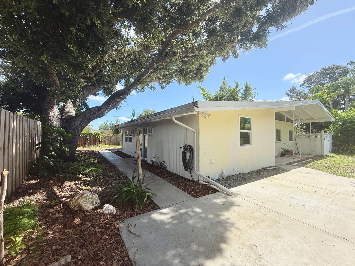 Sarasota Apartment: 2969 A Wood Street