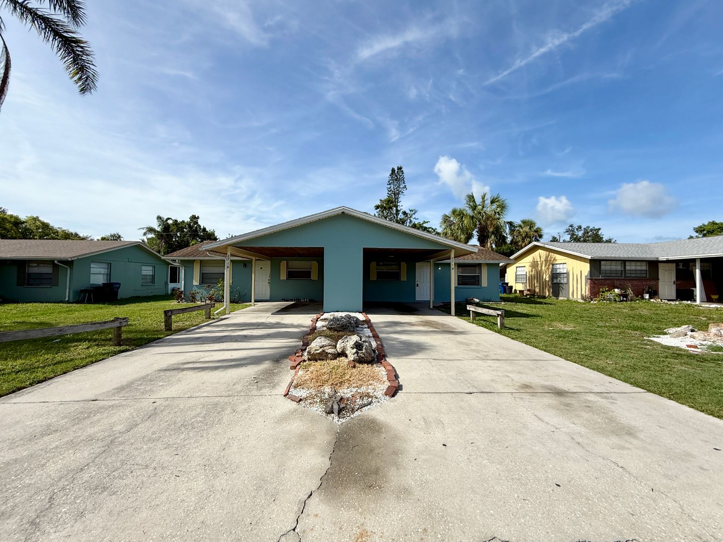 Bradenton Apartment: 2716 52nd Ave Dr W