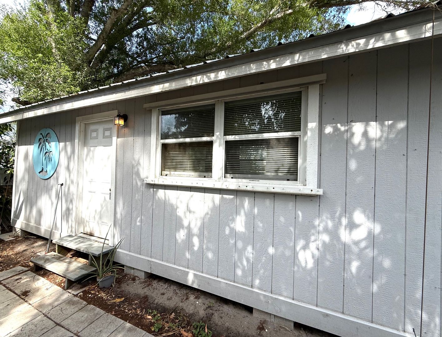 Sarasota Apartment: 3005 Hawthorne Street