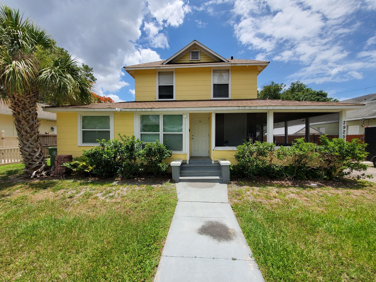 Bradenton Apartment: 2925 7th Avenue West,
