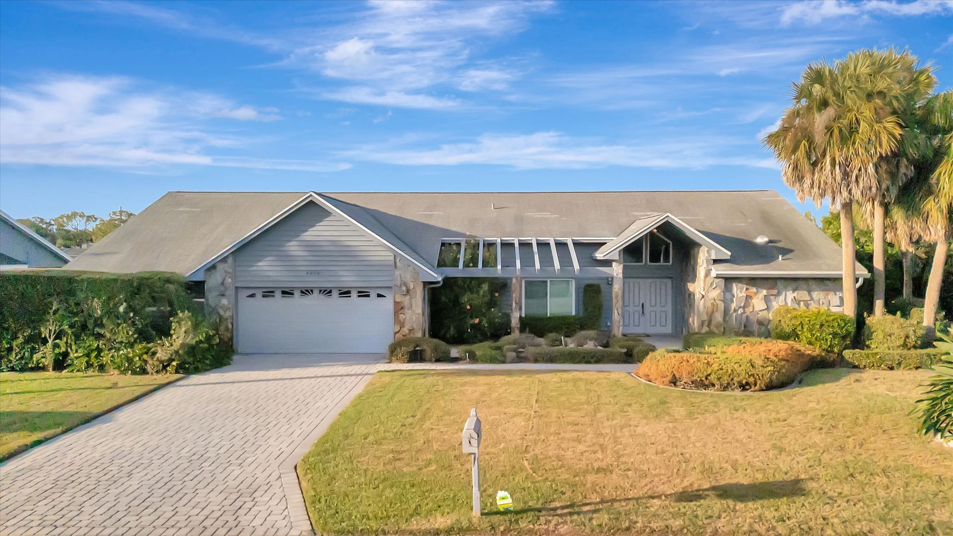 Sarasota House: 4859 Greencroft Rd