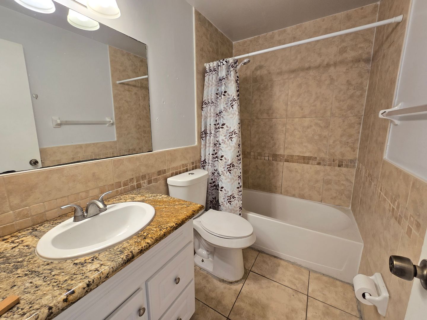 2740 Hidden Lake Blvd Unit A 8 of 11
