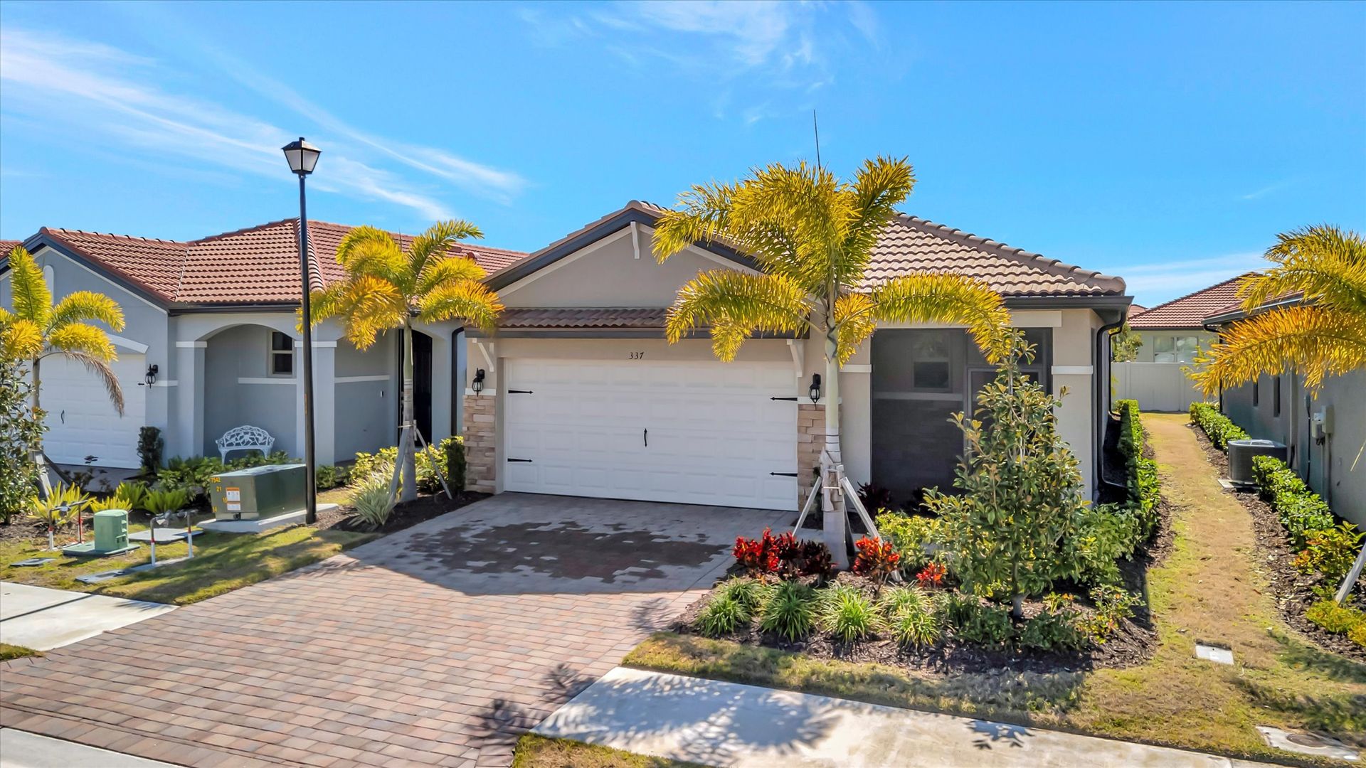 Nokomis House: 337 Palestro St