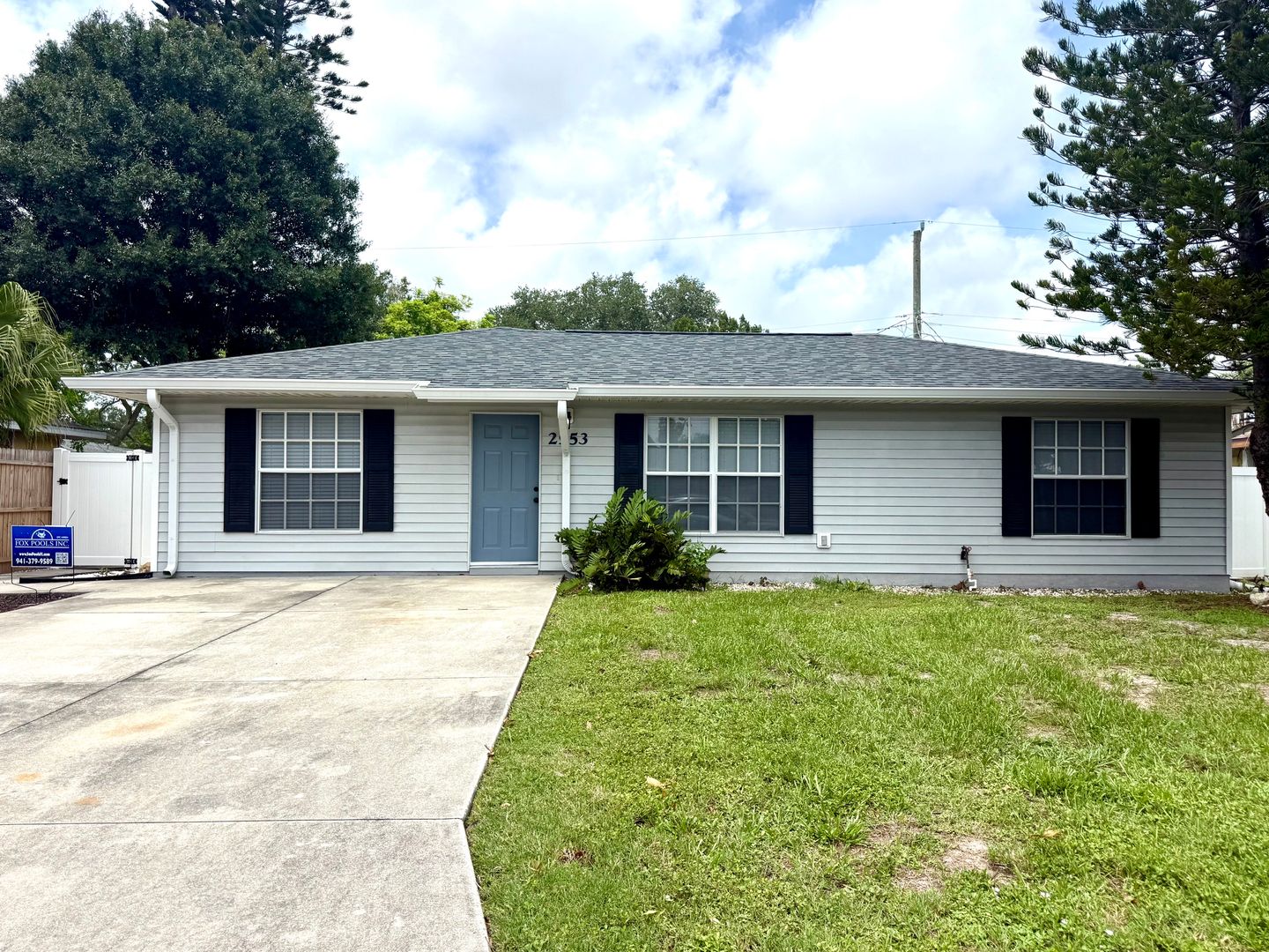Sarasota House: 2953 Oak St