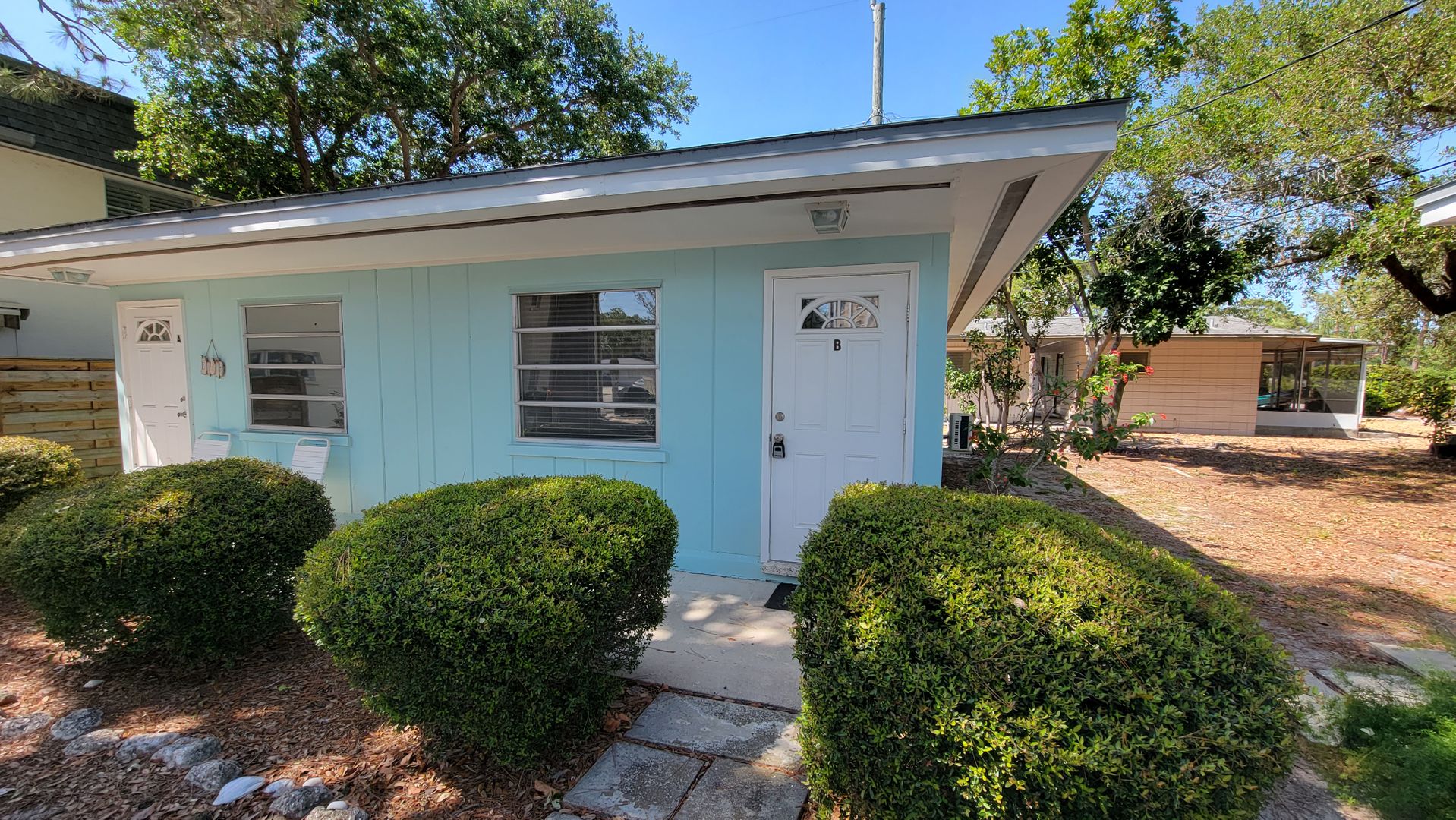Venice Apartment: 514 Barcelona Ave