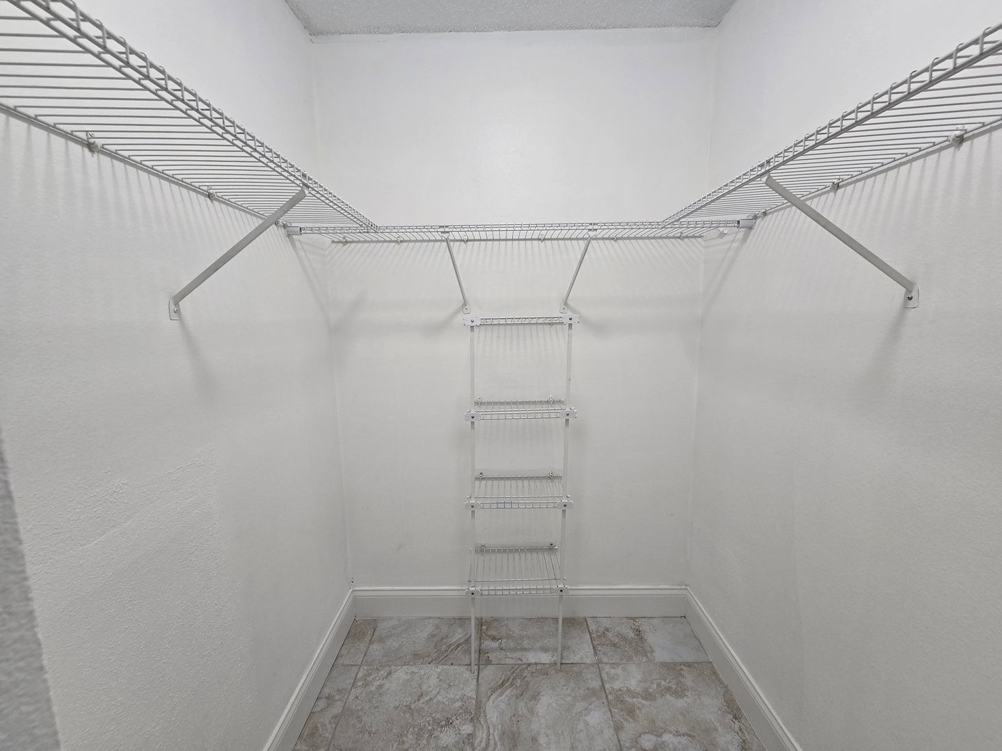 5324 Desoto Place - Unit A 12 of 12