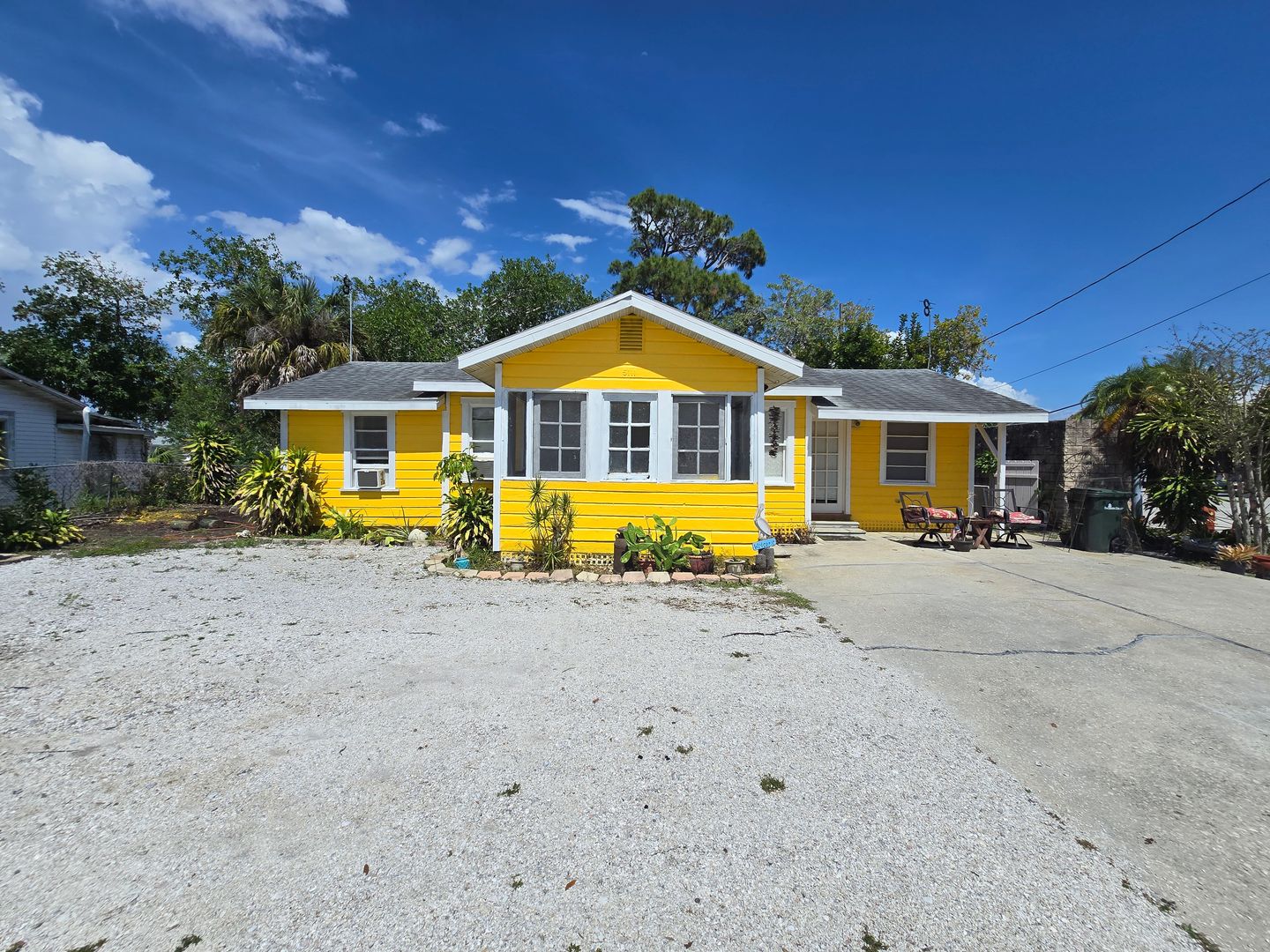 Sarasota Apartment: 5111 Swift Rd.