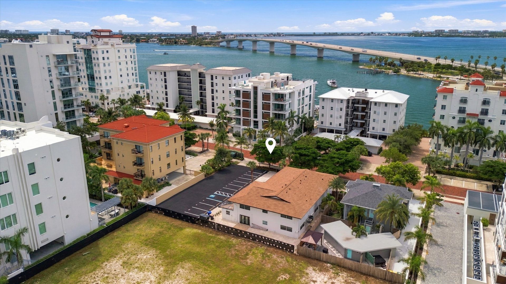 Sarasota Apartment: 171 Golden Gate Pt