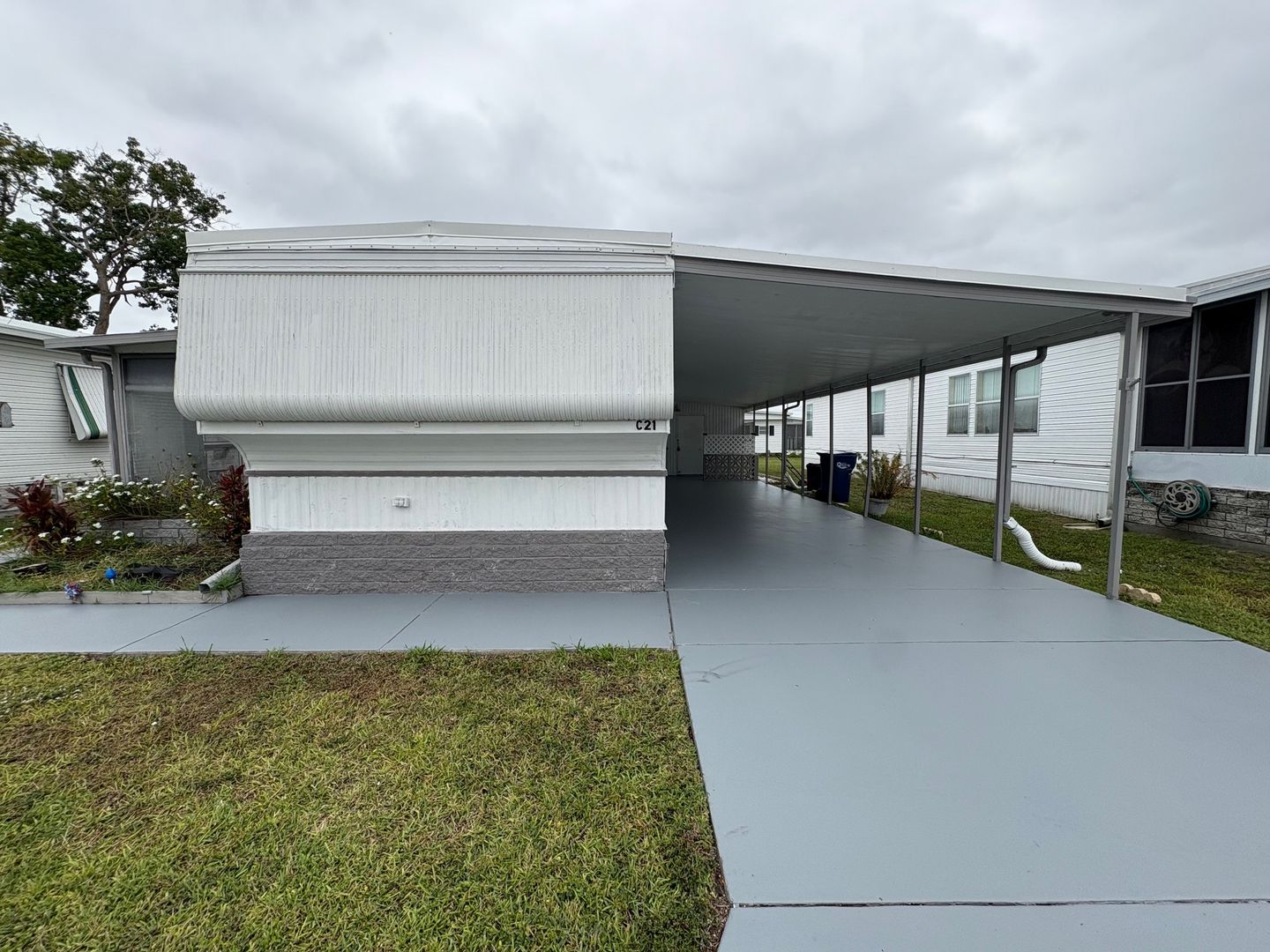 Bradenton House: 5316 53rd Ave East Lot C21