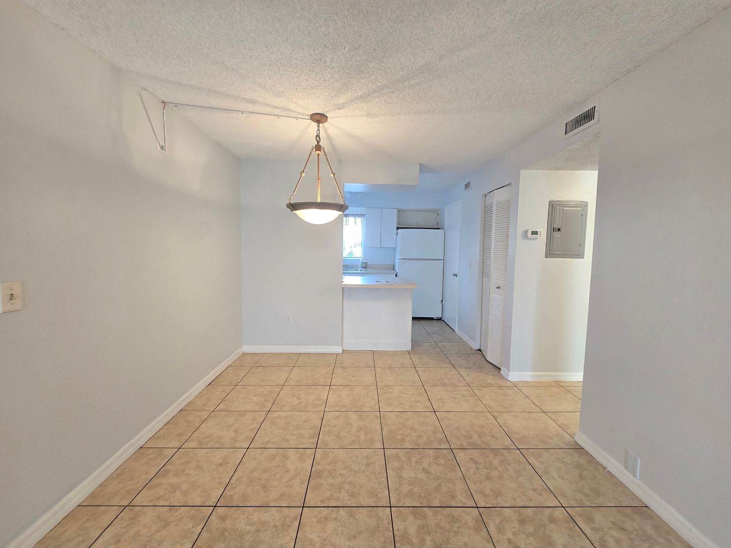 2740 Hidden Lake Blvd Unit A 5 of 11