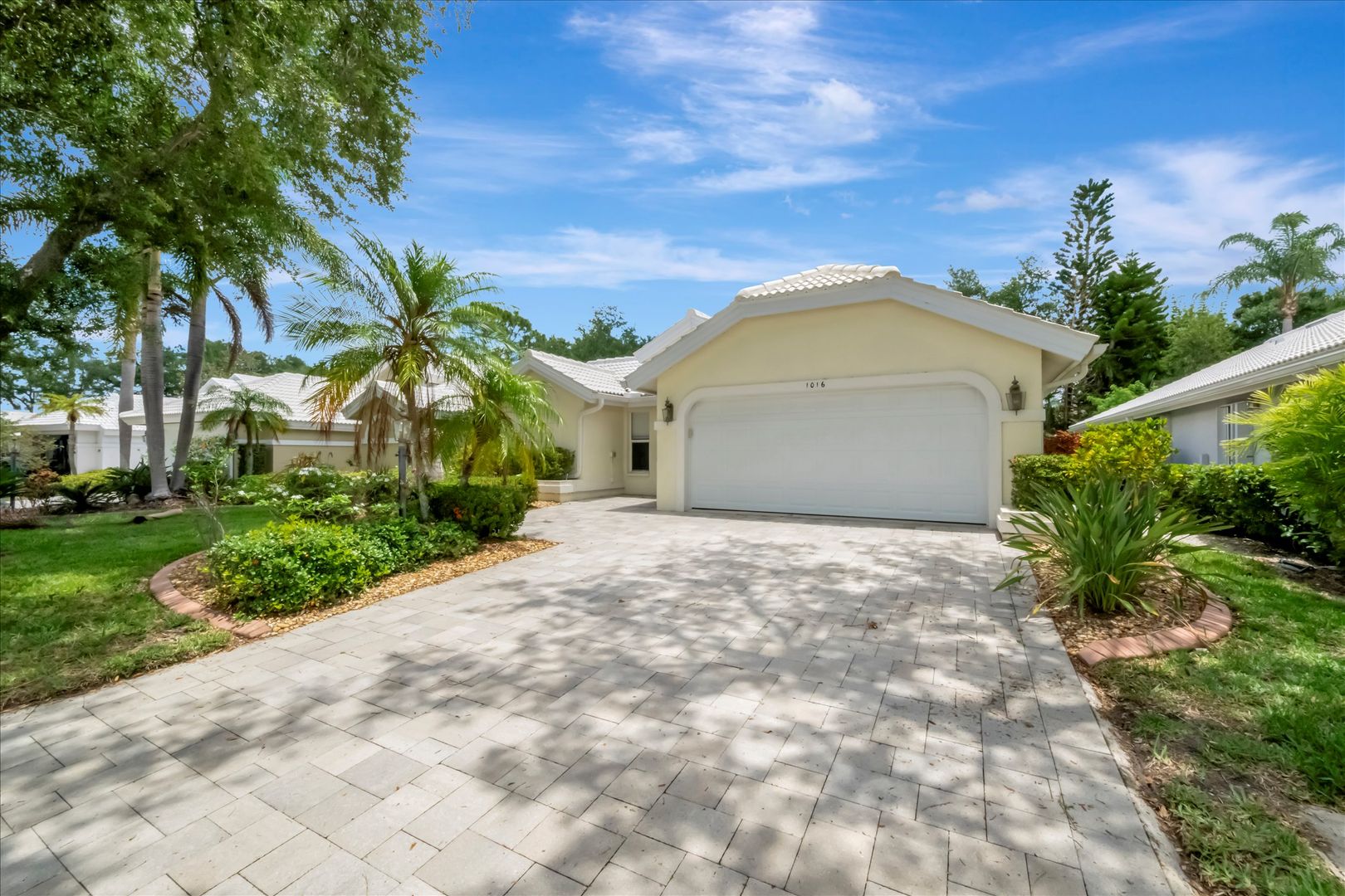 Venice House: 1016 Harbor Town Dr