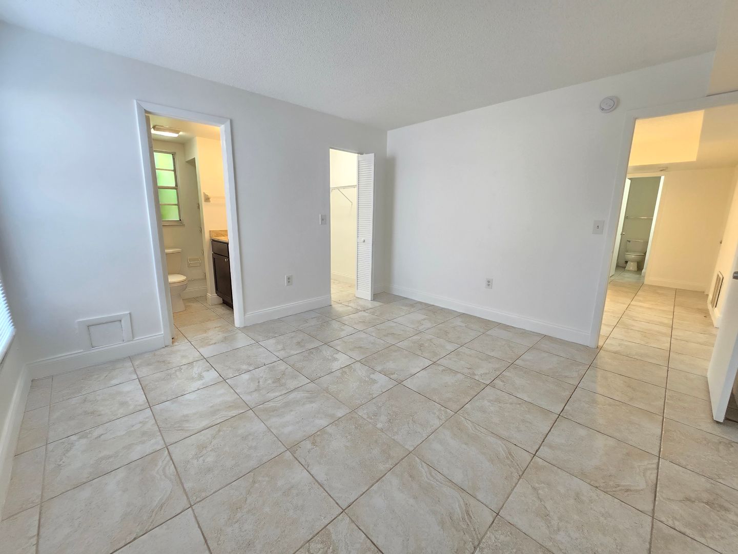 5324 Desoto Place - Unit A 9 of 12