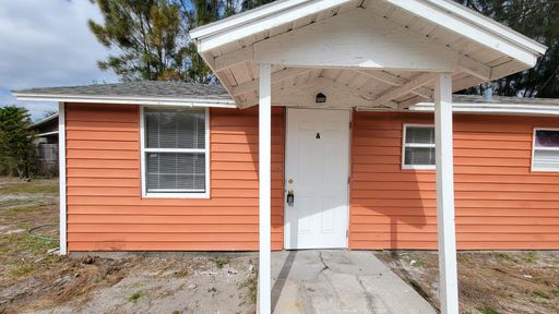 Affordable 1 Bed/1 Bath Duplex ~ Bradenton – photo 1