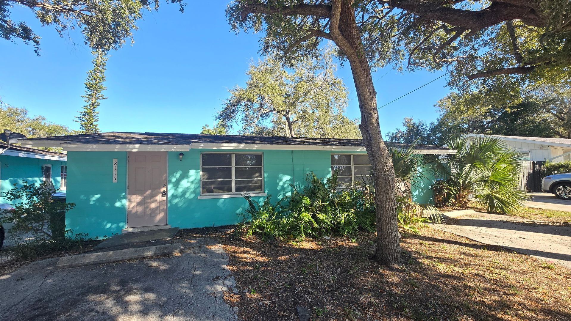 Sarasota Condo: 2115 6th St.