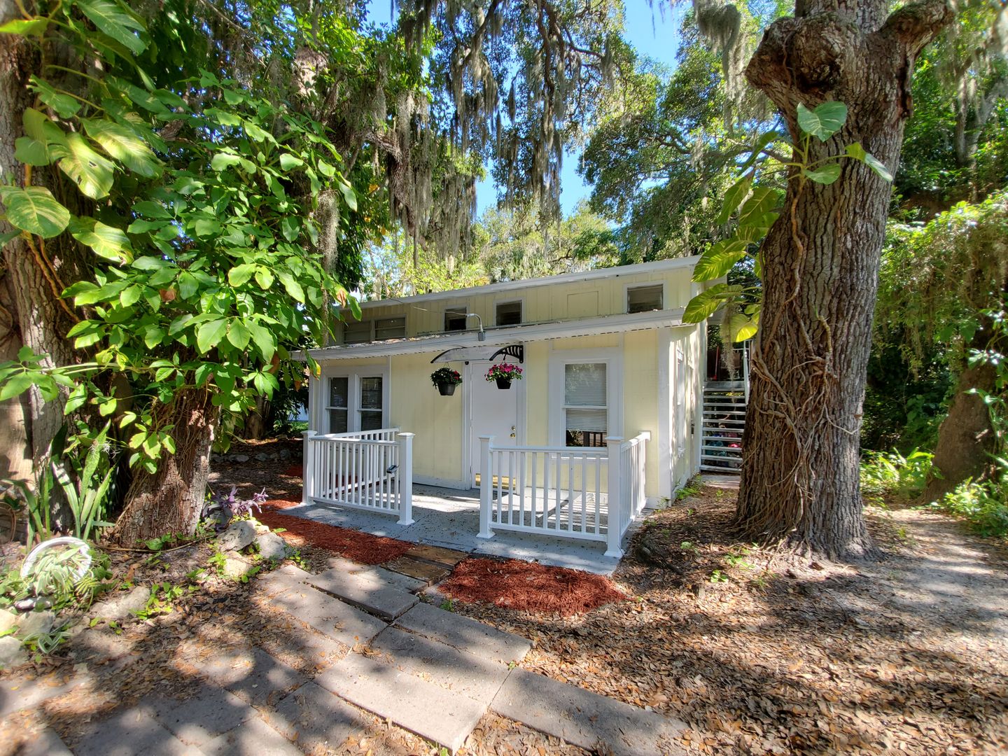 Sarasota Apartment: 1314 32nd St