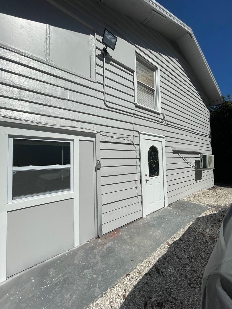 Bradenton Apartment: 1113 20th Street West