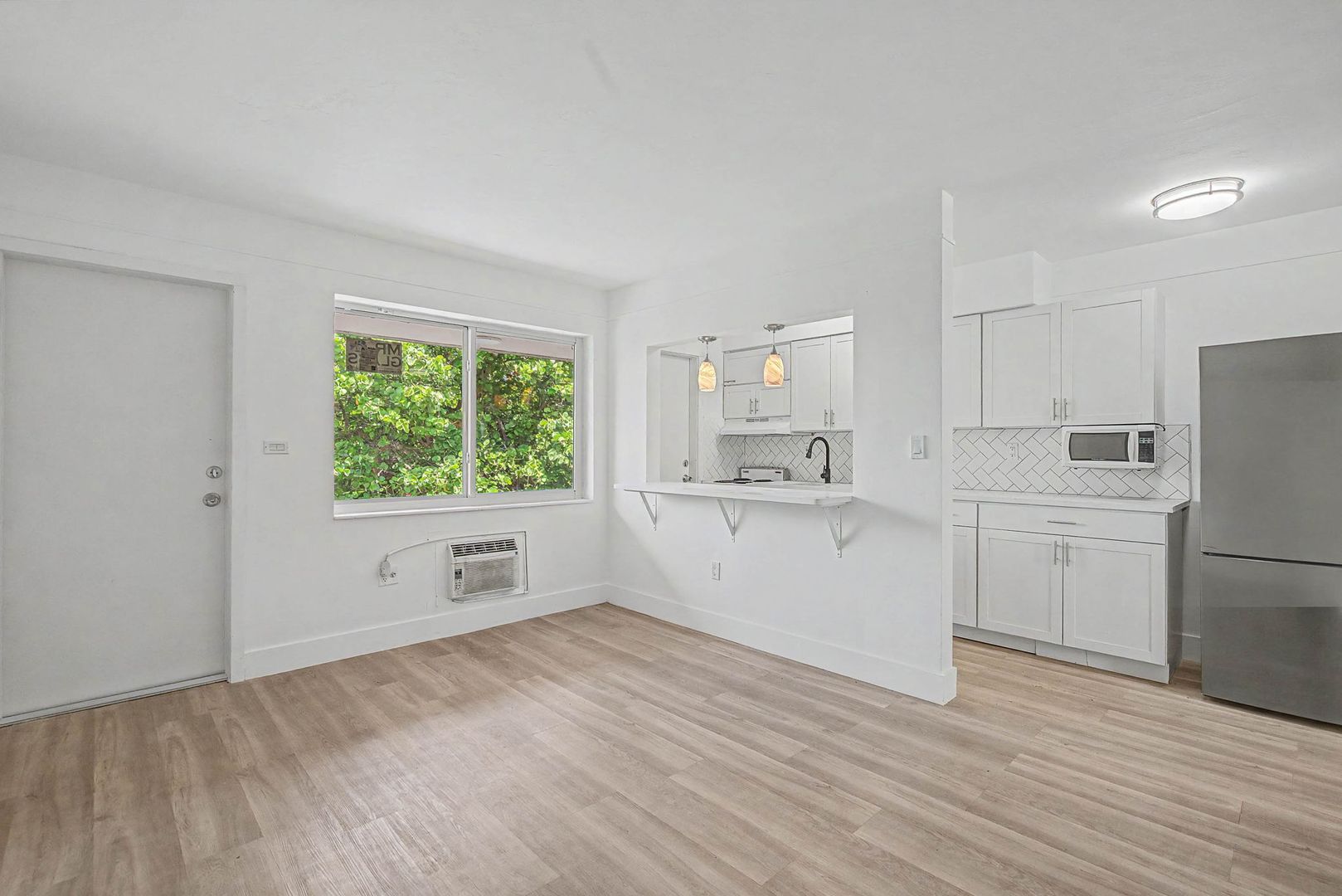 Miami Apartment: 60 NW 79th St