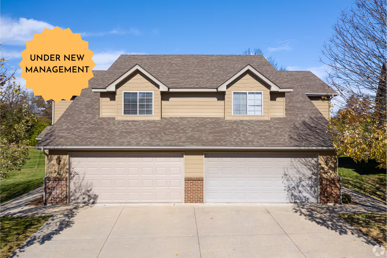 Columbia Townhome: 136 E Old Plank Rd