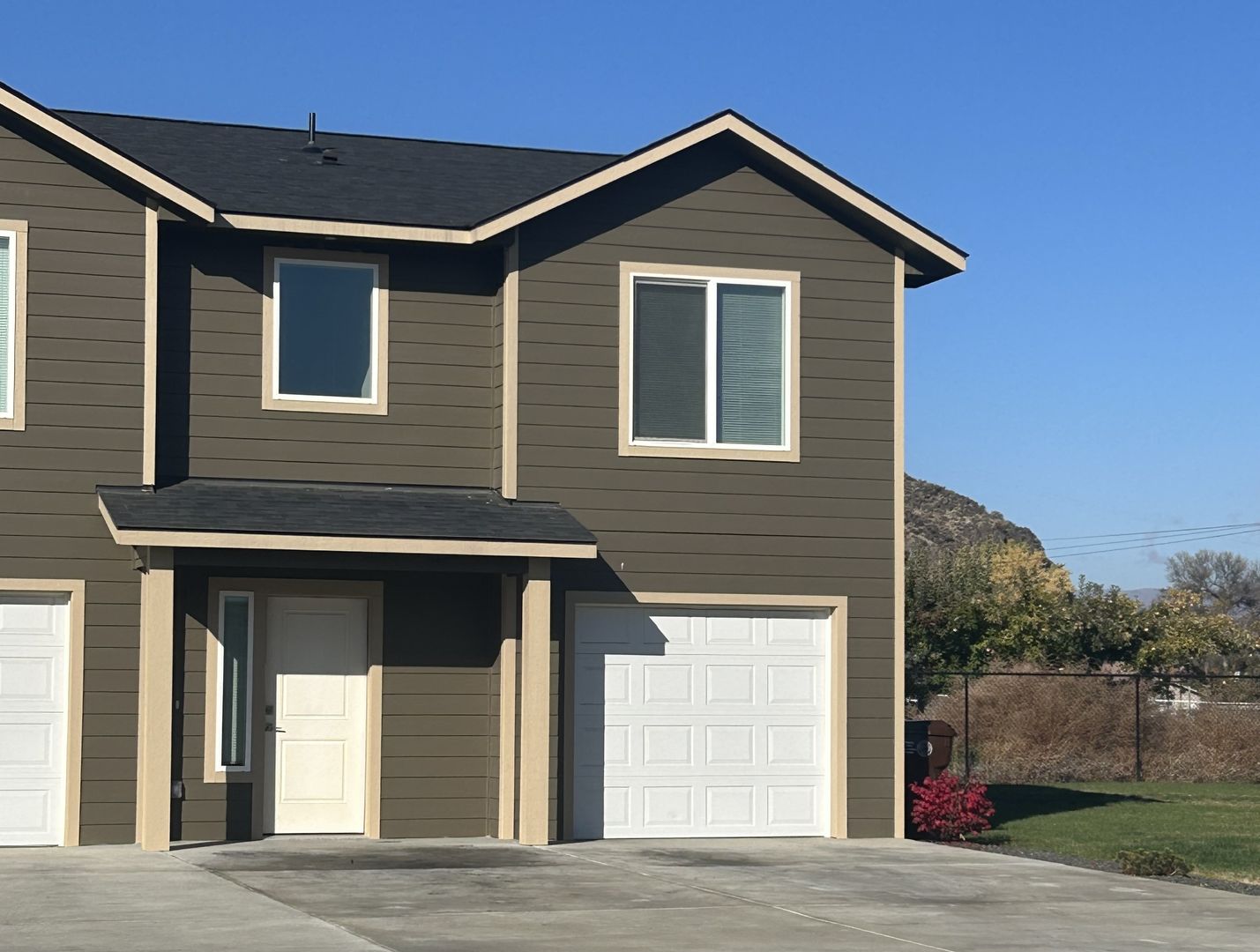 Yakima Apartment: 5101 Powerhouse Road