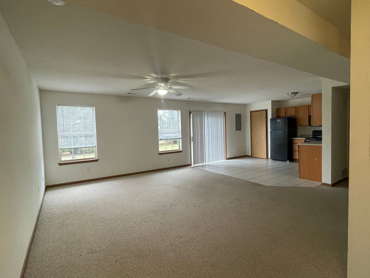 Columbia Apartment: 4912 Alpine RidgeDr
