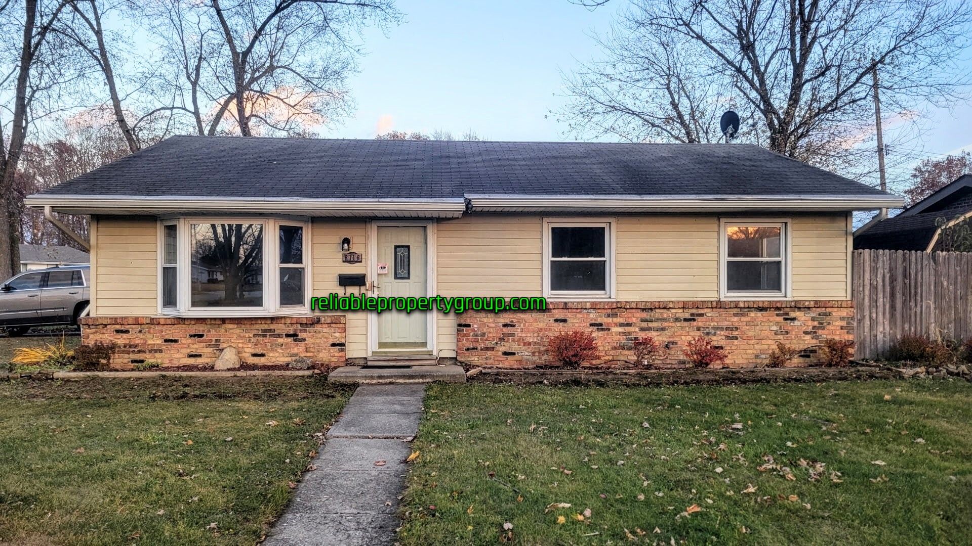 Fort Wayne House: 6116 Dartmouth Dr
