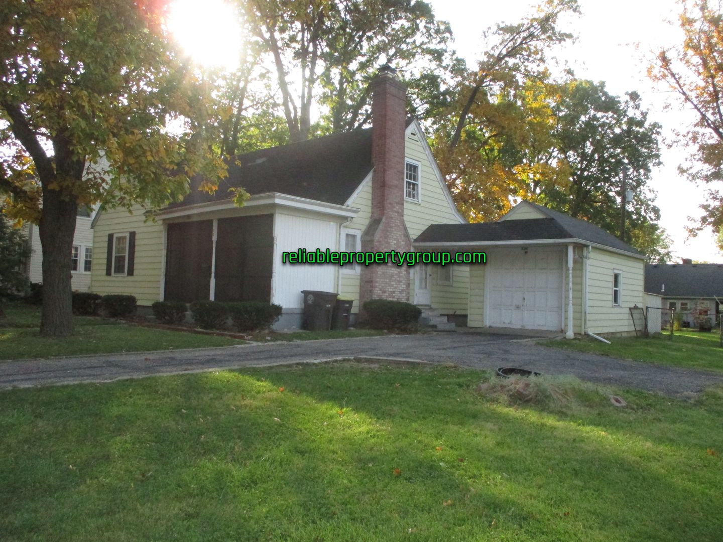 Fort Wayne House: 120 E  Paulding Rd