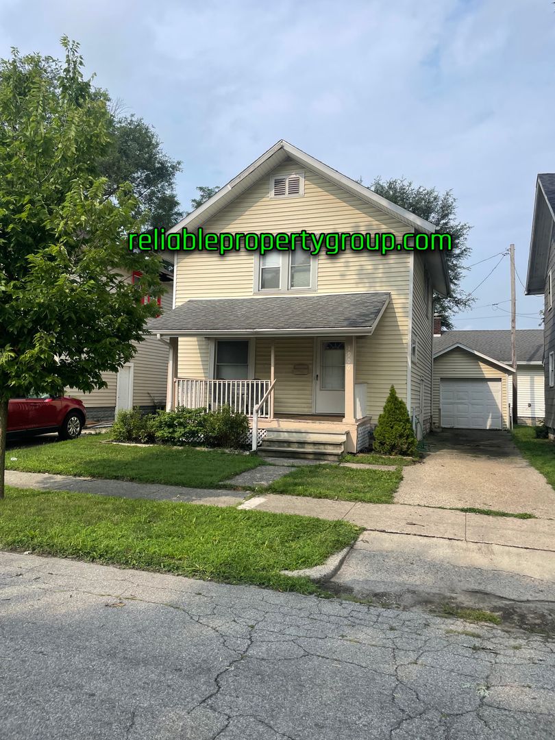 Fort Wayne House: 1906 Riedmiller Ave