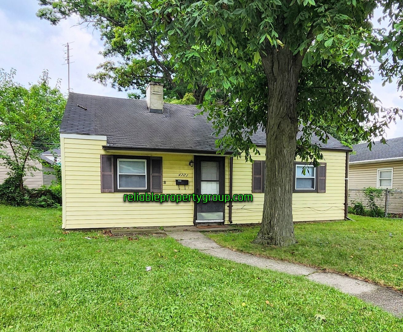 Fort Wayne House: 4721 Warsaw St