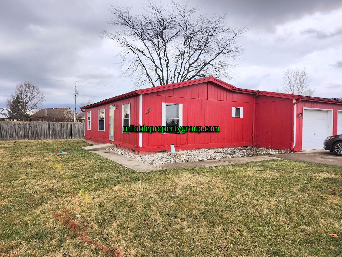 Fort Wayne House: 10507 Old Leo Rd