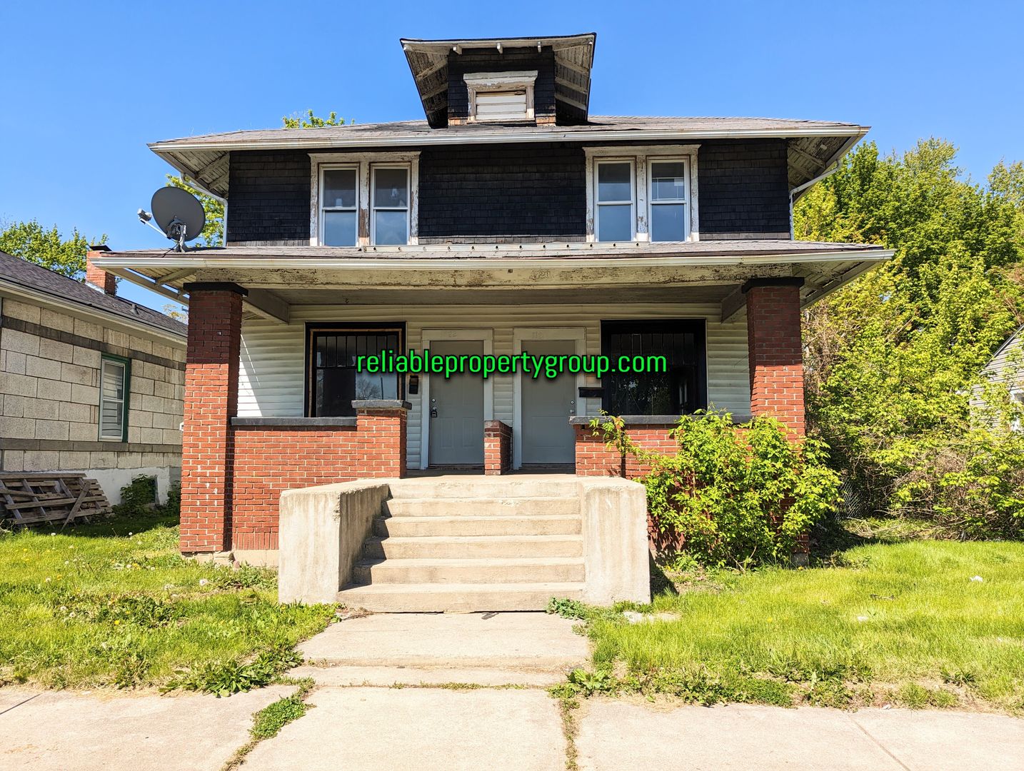 Marion Apartment: 1720-1722 S Boots