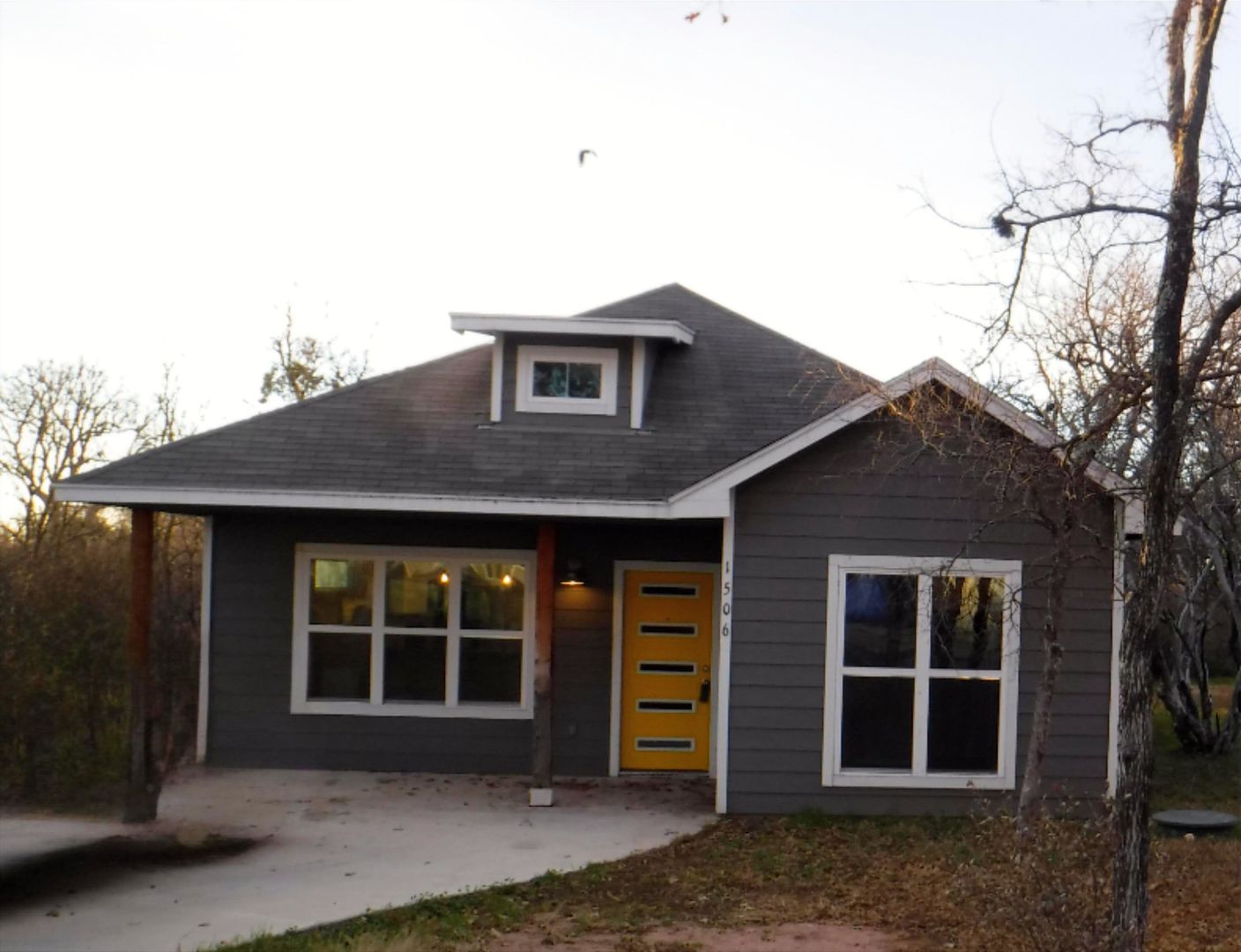 Kingsland House: 1506 Packsaddle Trl