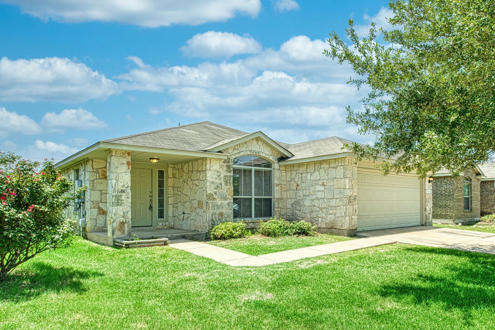 Manor House: 12629 William Harrison St