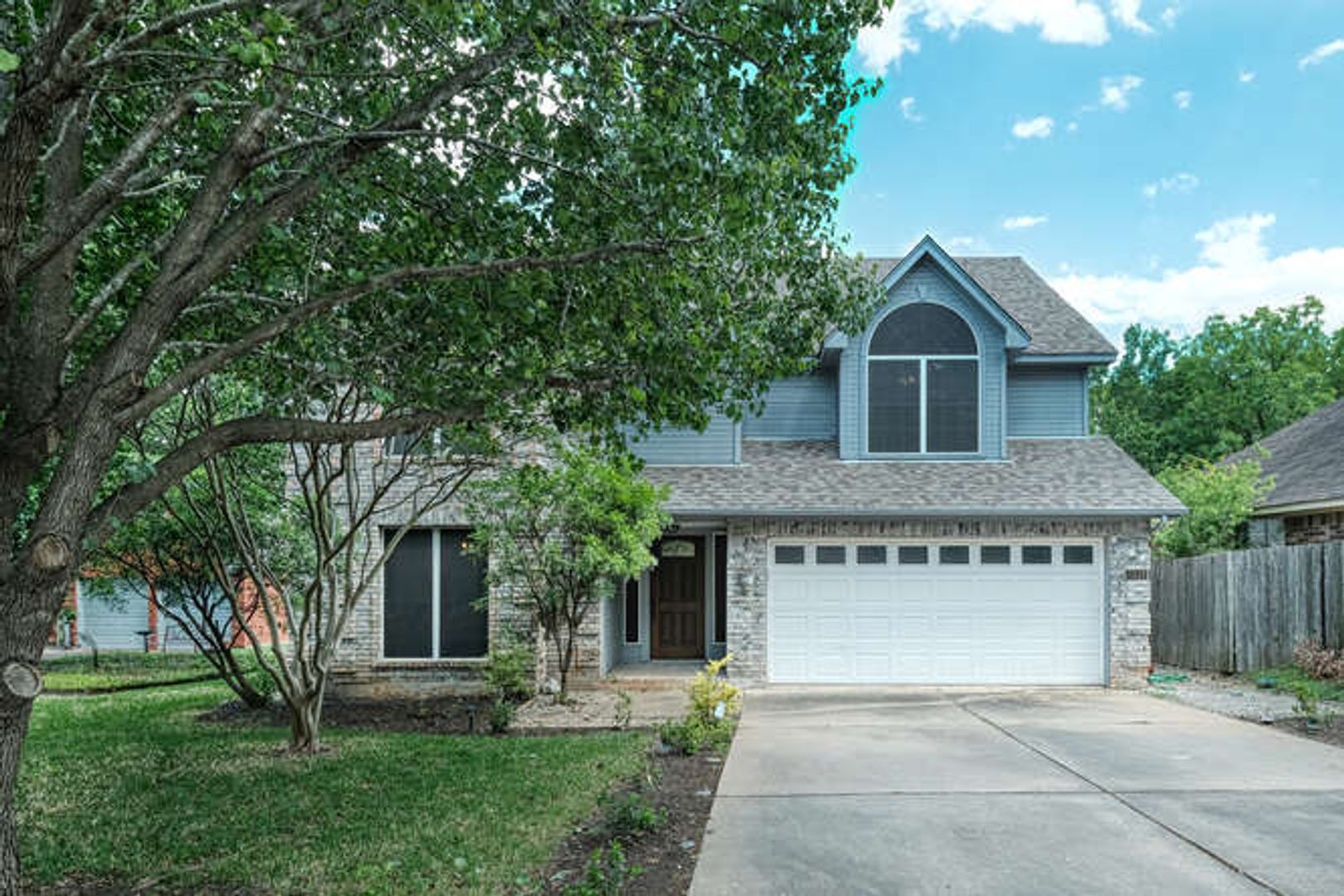 Austin House: 5917 Charles Schreiner Trl