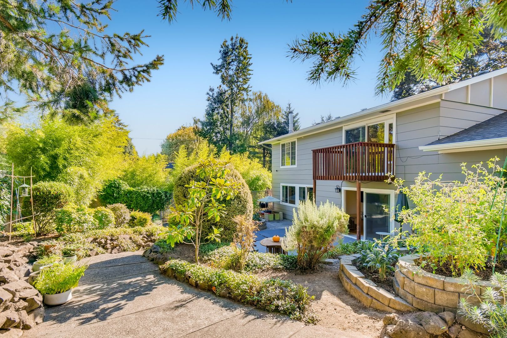 Milwaukie House: 4985 SE Mason Lane