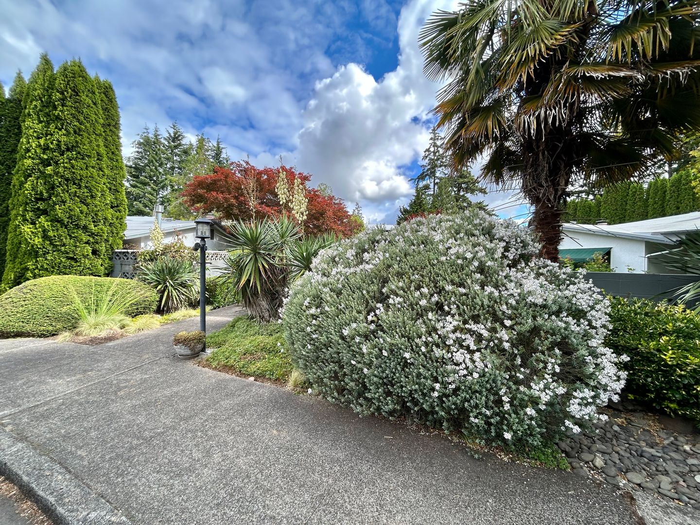 Portland Apartment: 8520-8560 SW Laurel Leaf Lane
