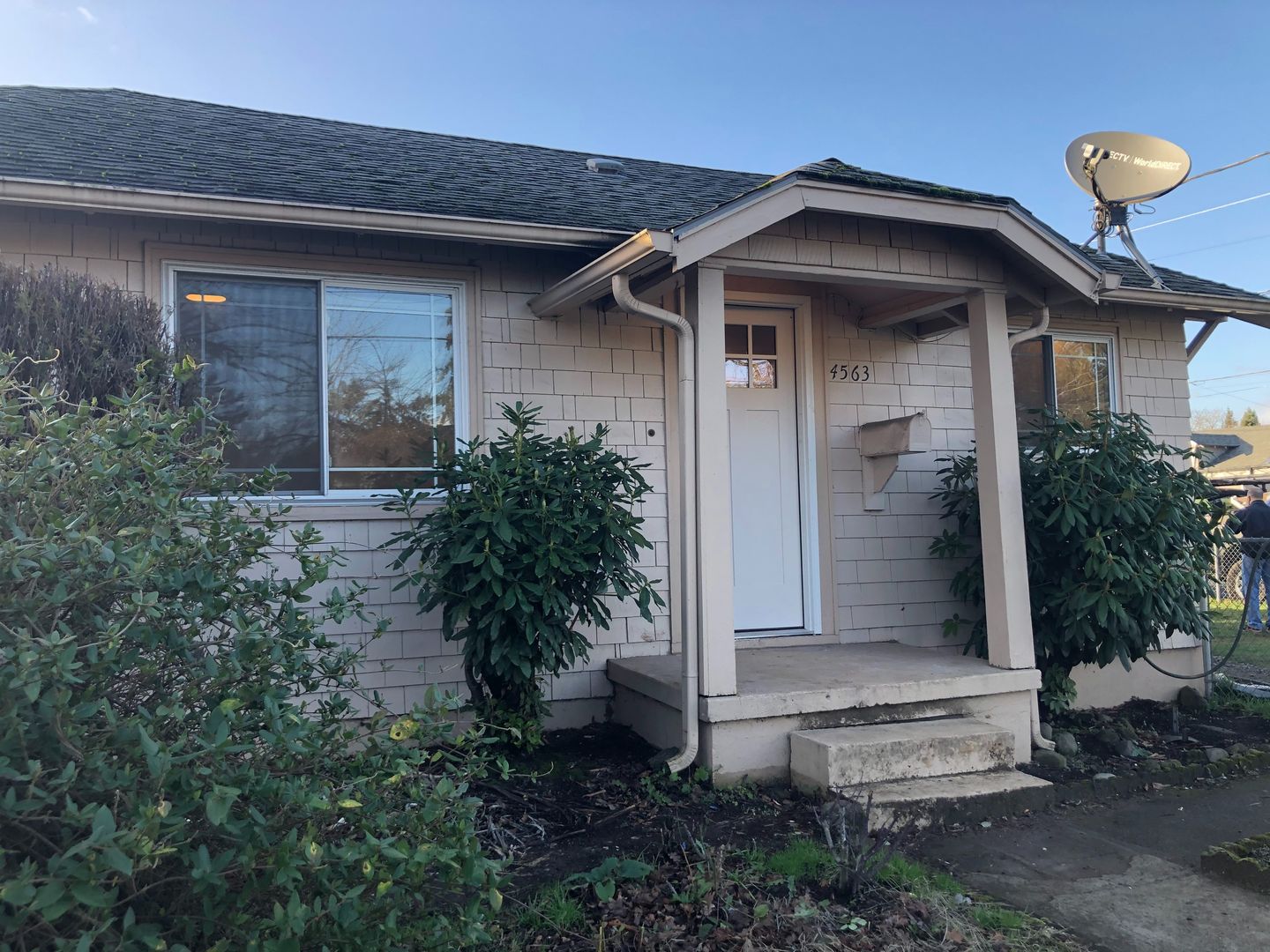 Portland Apartment: 4563 NE 47th Ave.