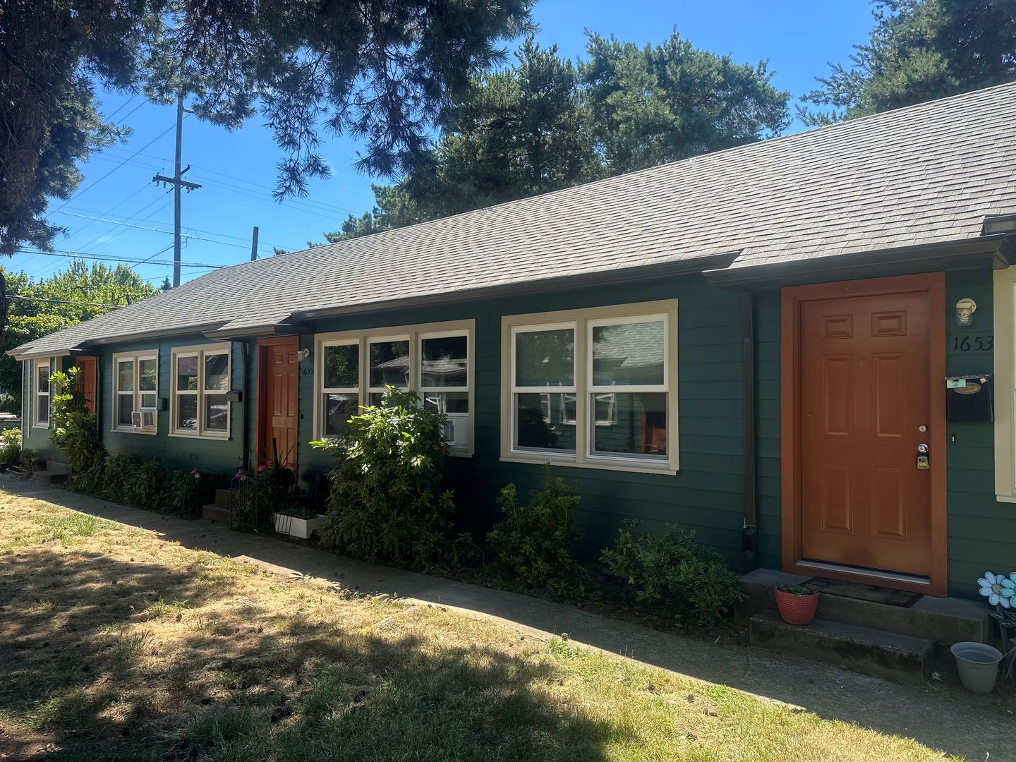 Portland Apartment: 1645-1649 N Killingsworth St.