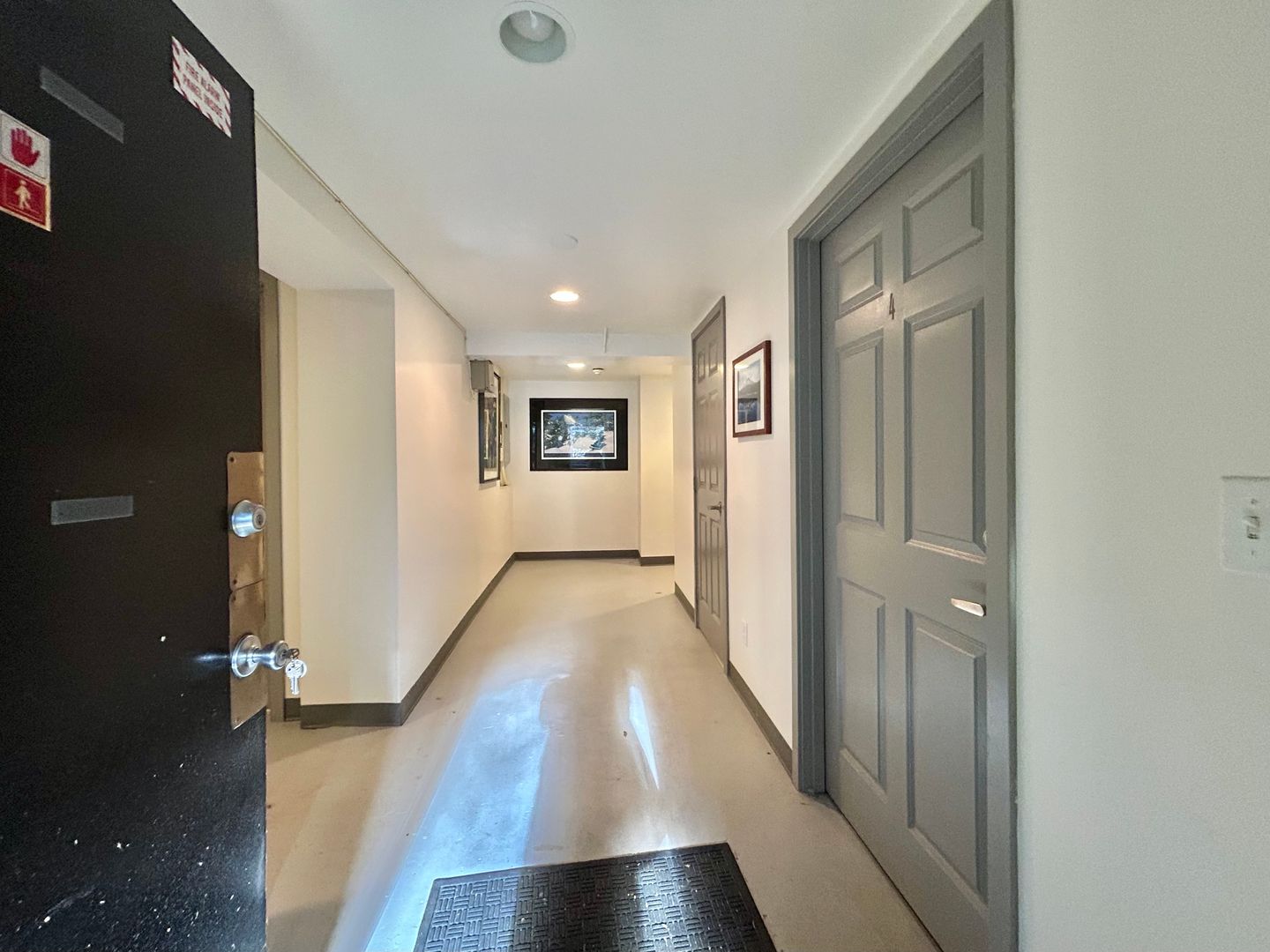 Portland Apartment: 1830 NW 24th Place