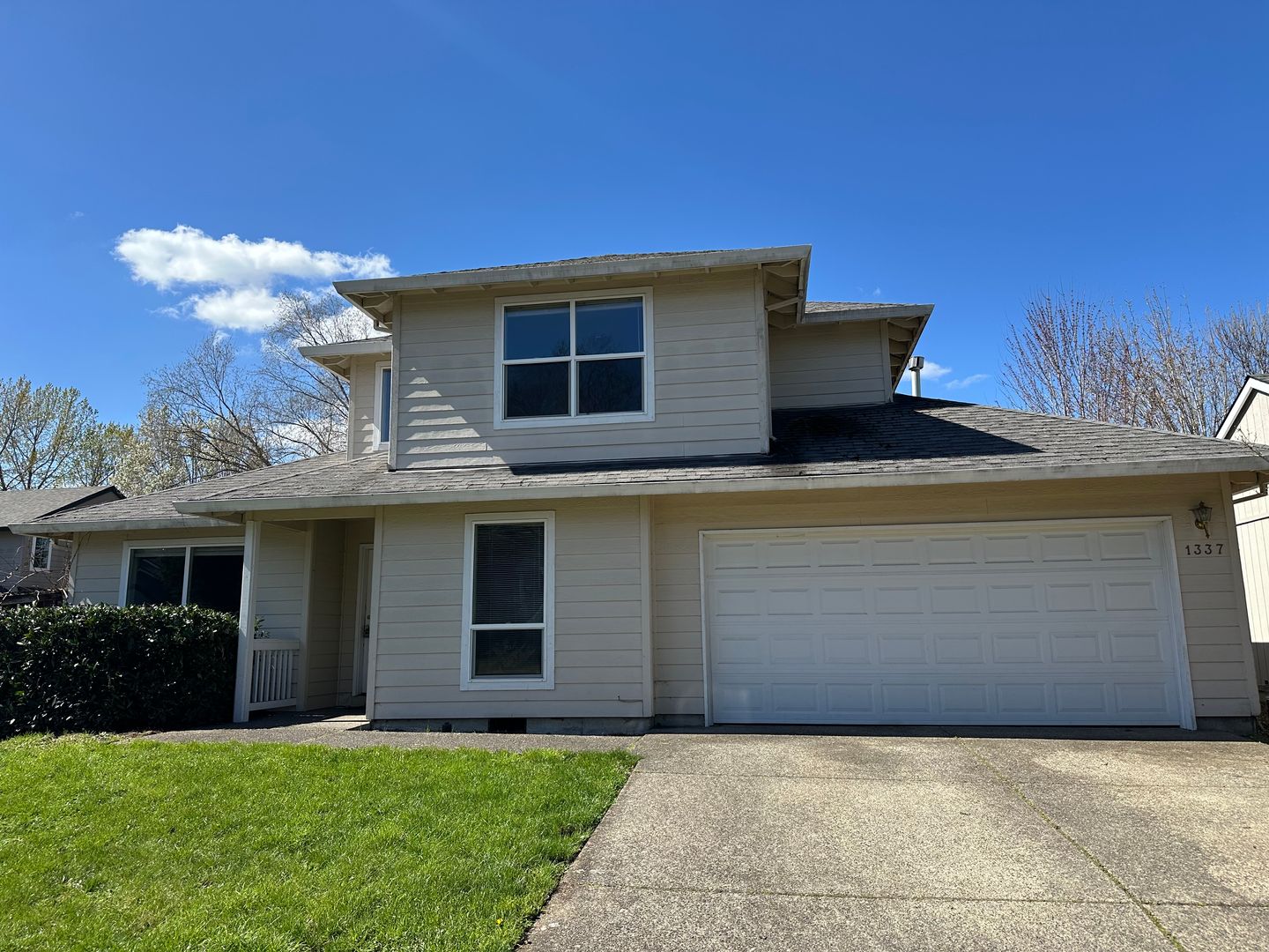 Hillsboro House: 1337 NE 85th Court