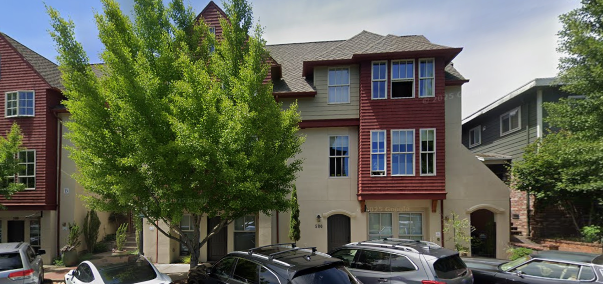 Lake Oswego Townhome: 576 2nd St.