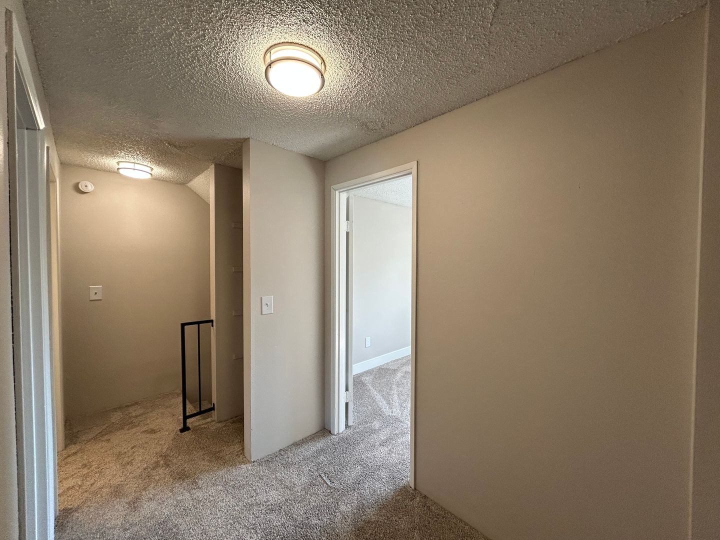 Canby Apartment: 545- 625 N Pine St.