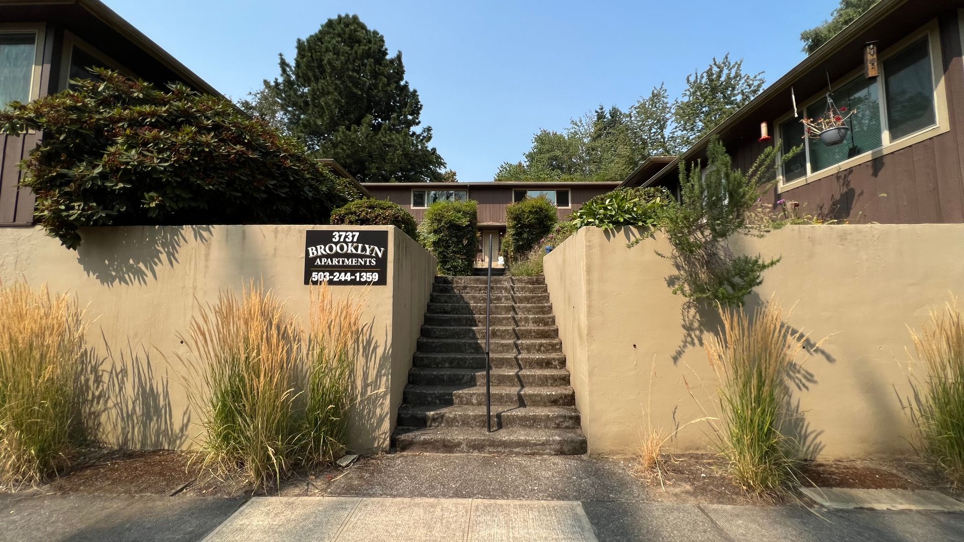 Portland Apartment: 3753 SE Brooklyn  & 3737 SE Brooklyn  St. # 1-10