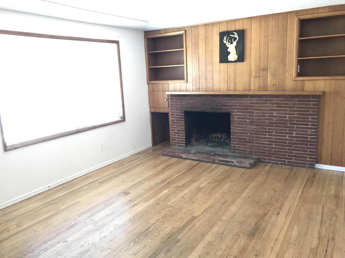 Portland Apartment: 5727-5731 NE Hassalo St. 1102 & 1107 NE 58th