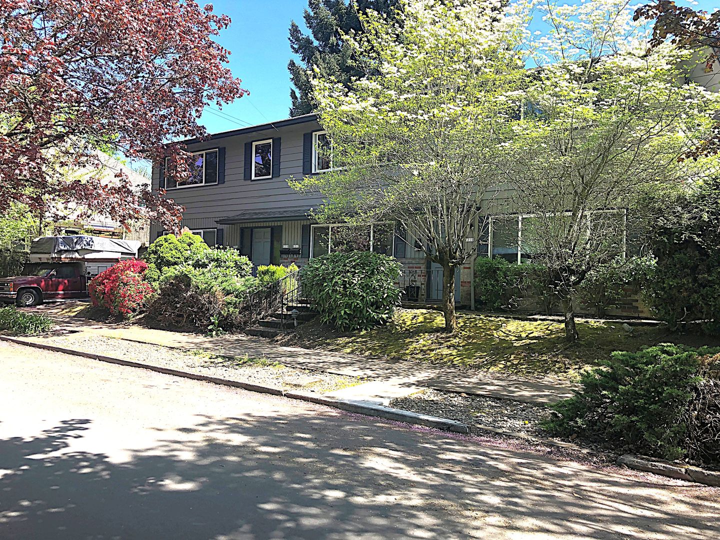 Portland Apartment: 1210-1218 NE 24th Ave