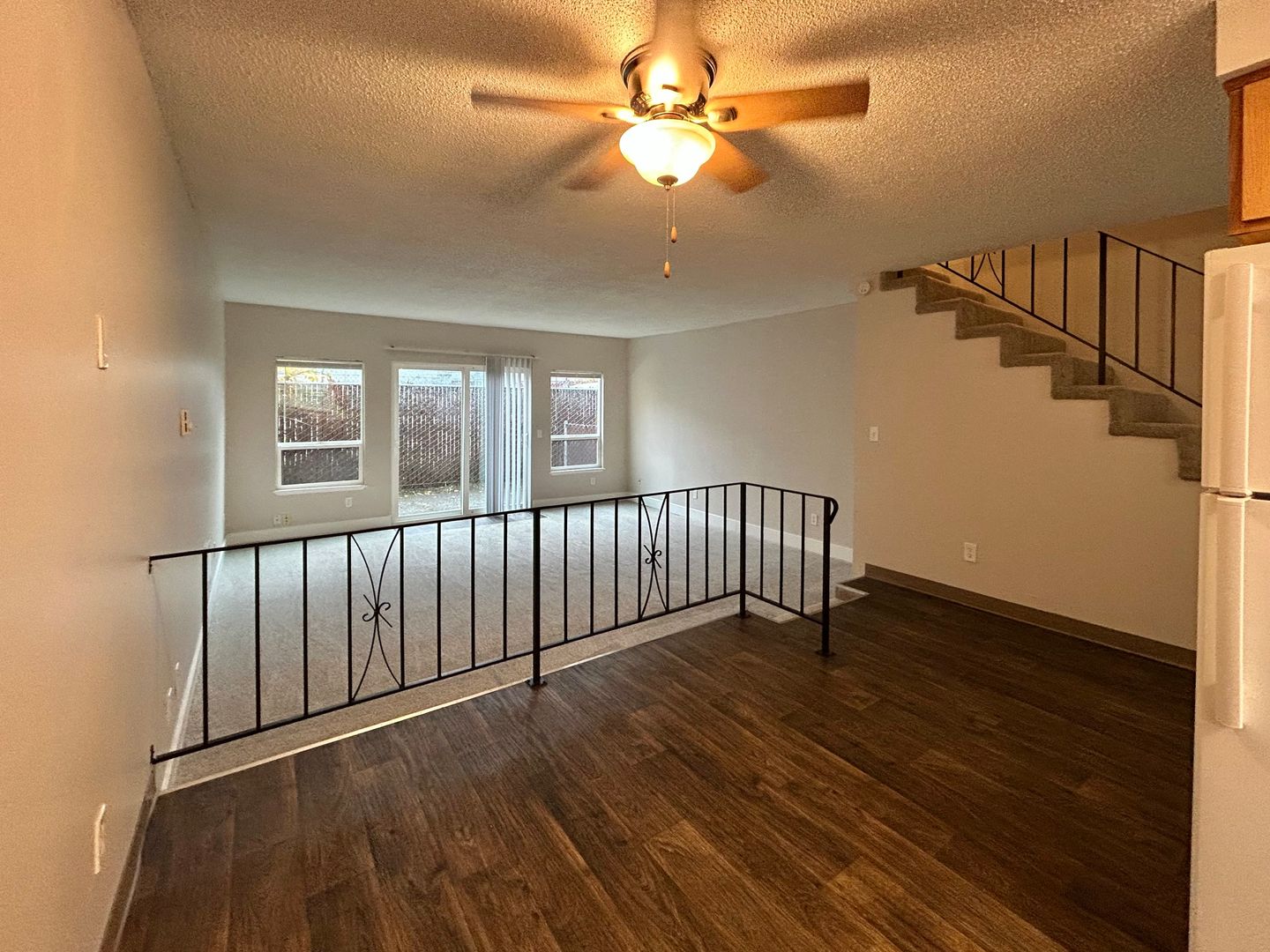 Canby Apartment: 545- 625 N Pine St.