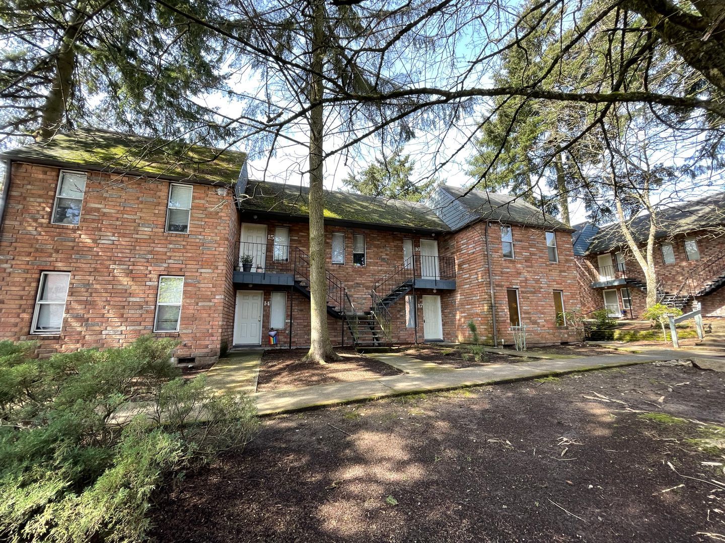 Portland Apartment: 10503-10509 E Burnside St.