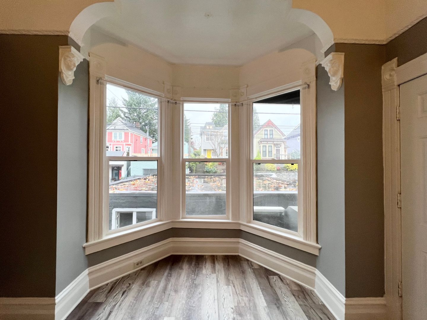 Portland Apartment: 3138 SE Belmont St.