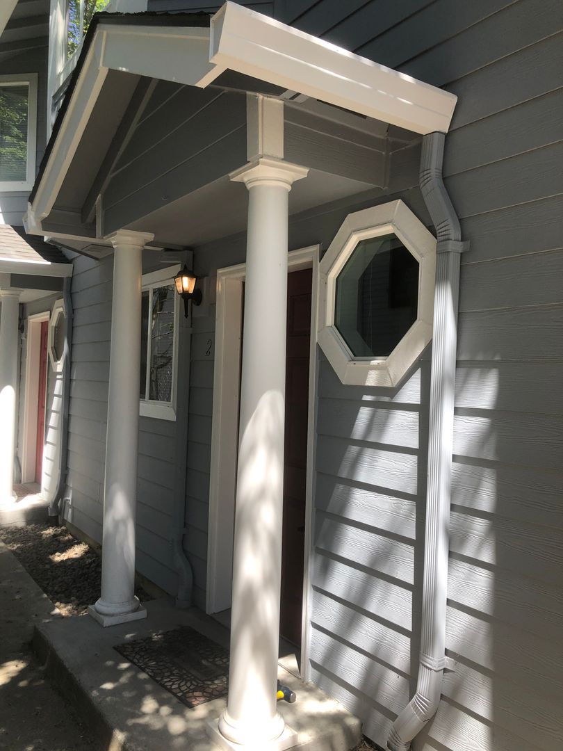 Portland Apartment: 1817 N Rosa Parks Way