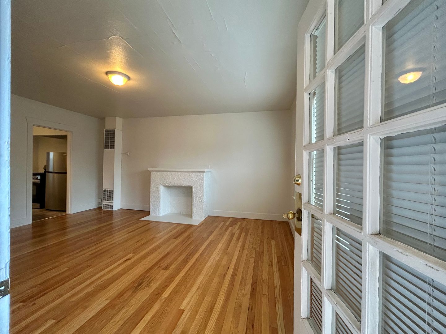 Portland Apartment: 2023-2051 SE Madison