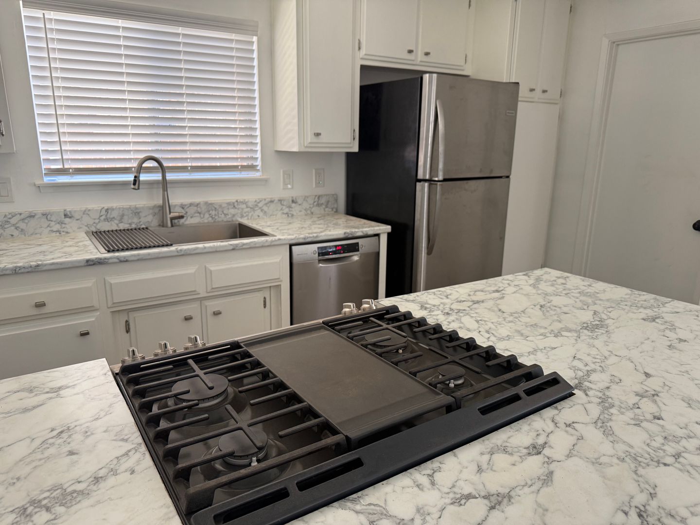 Barstow House: 1640 Forane